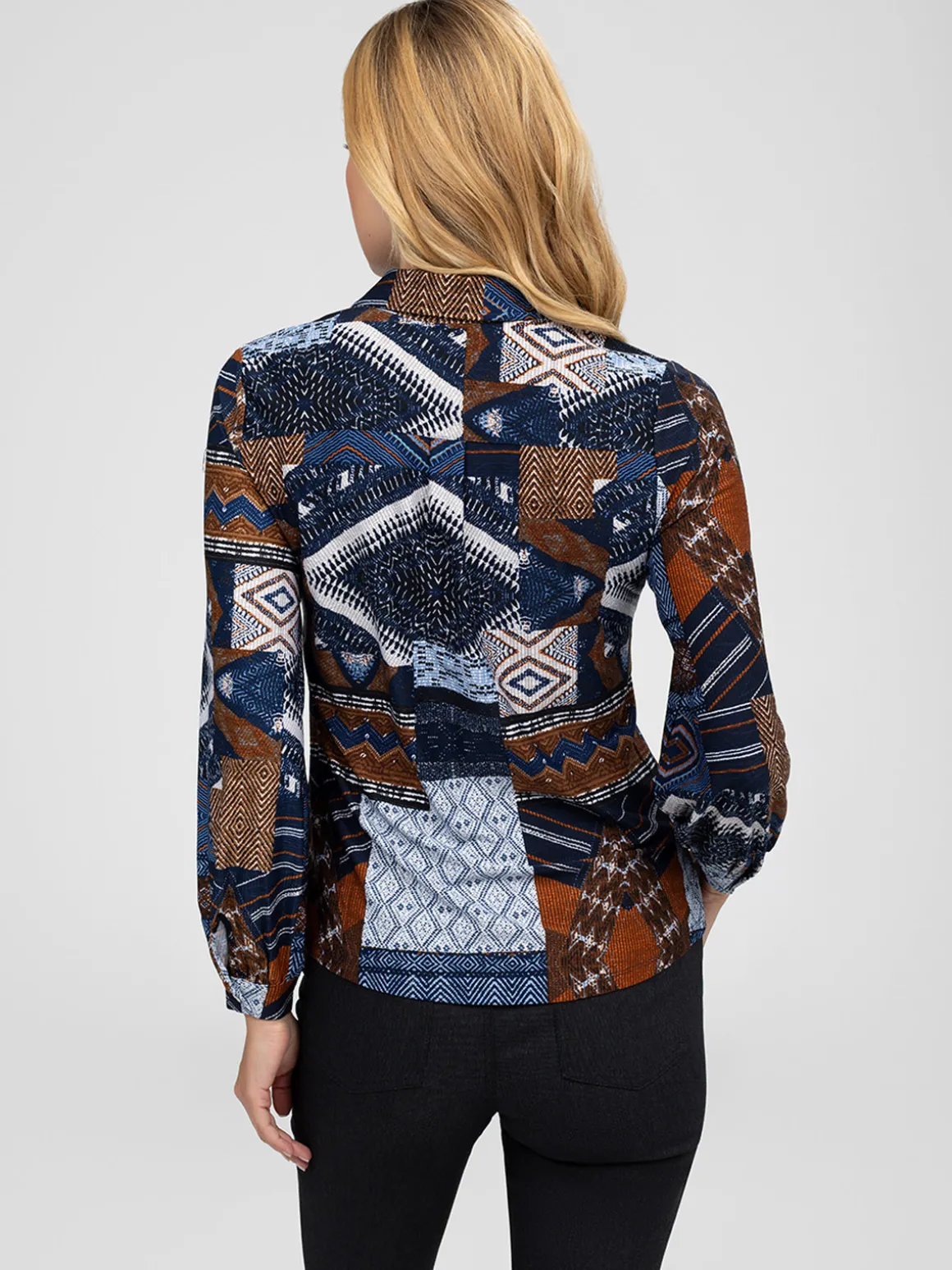 Blouse à manches longues avec boutons