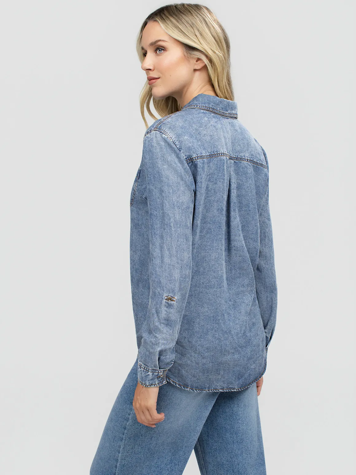 Blouse à manches longues avec boutons