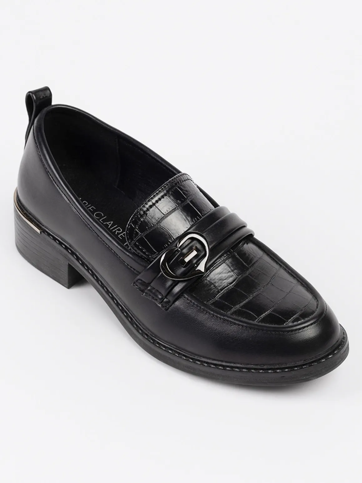 Chaussures à talon plats