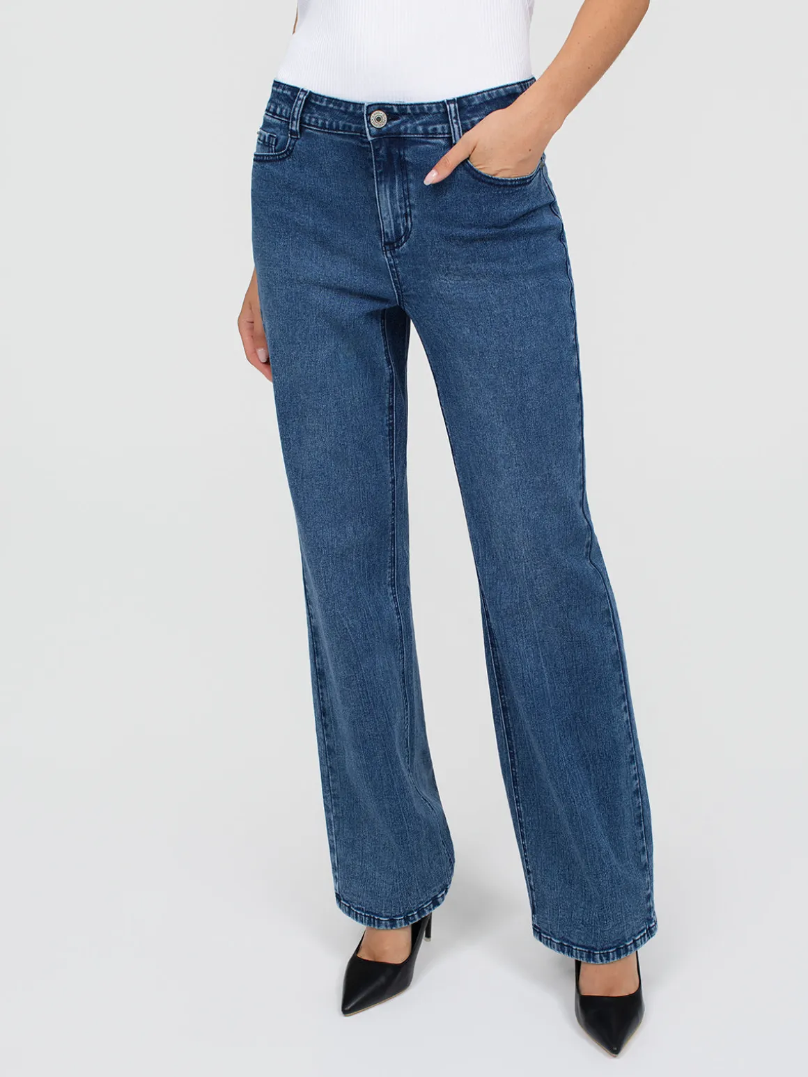 Jean large semi-ajusté