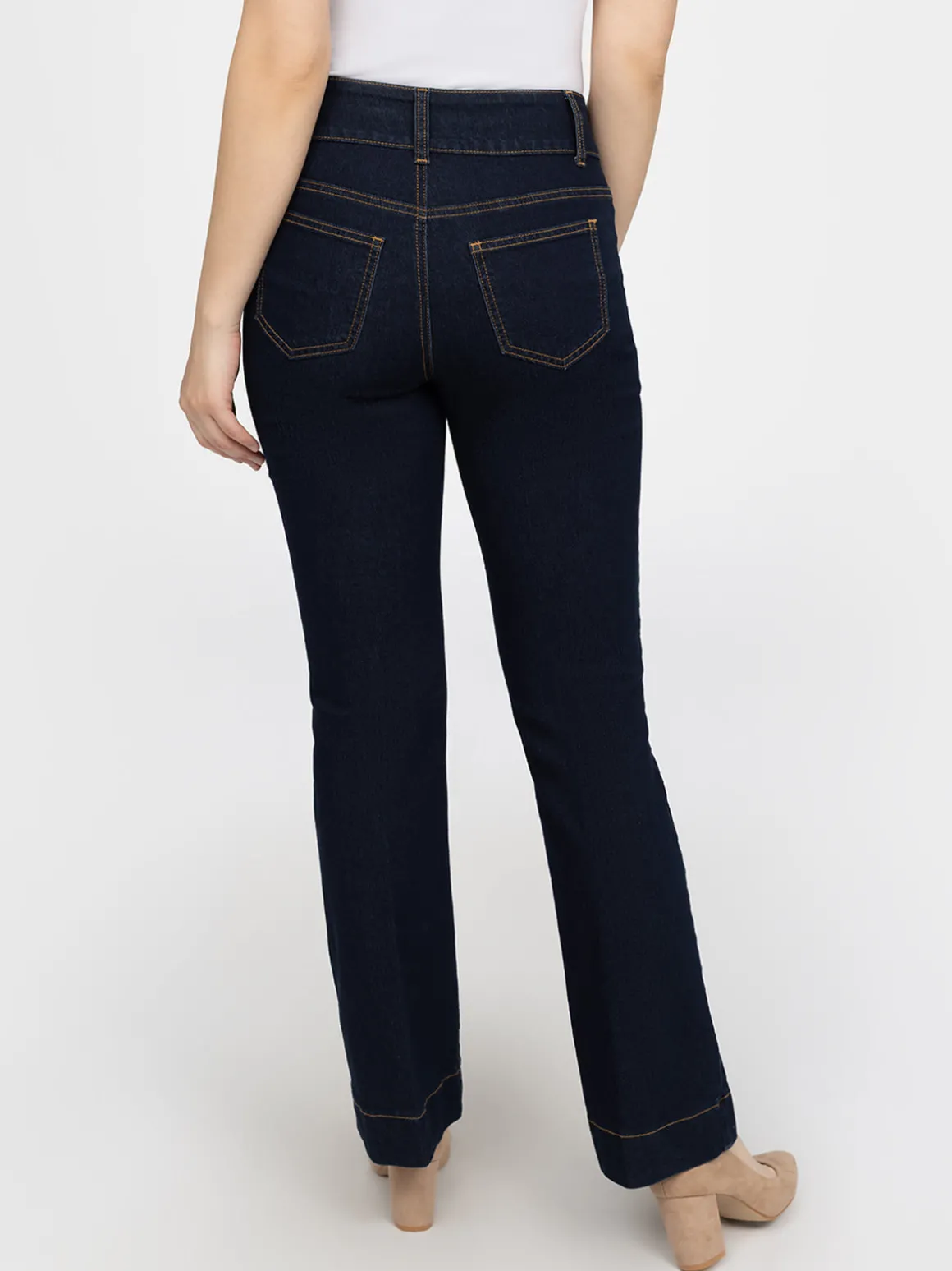 Jean large semi-ajusté