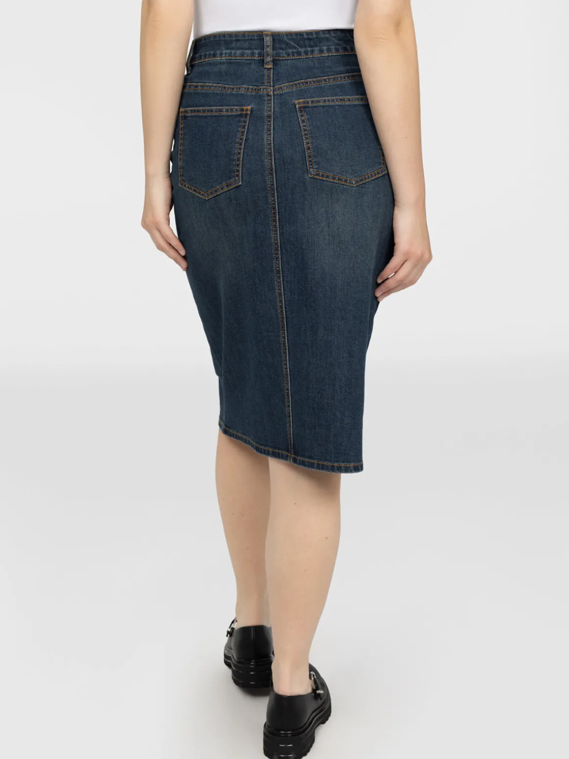 Jupe midi droite en denim
