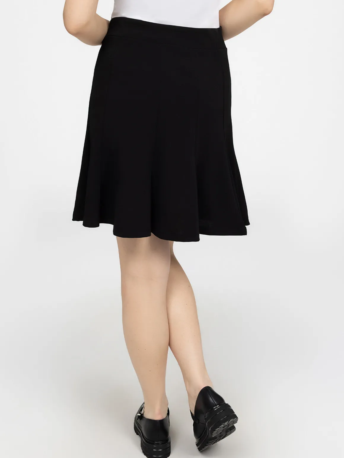 Jupe midi évasée en tricot