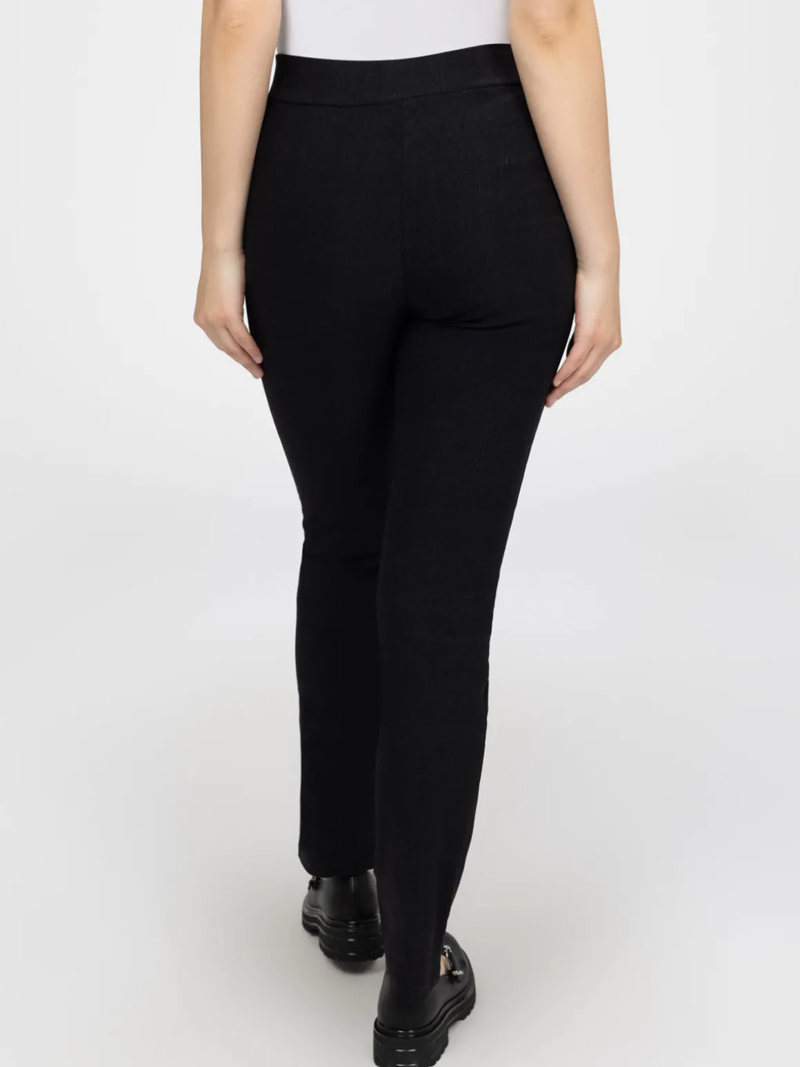 Pantalon étroit semi-ajusté à enfiler